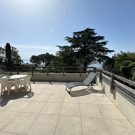Apartman Avec Terrasse Vue Le Lavandou